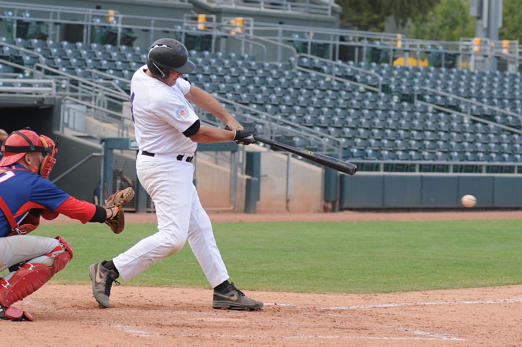 Dragons_2017-11-04 (619).JPG - (c)2010 DeVetter